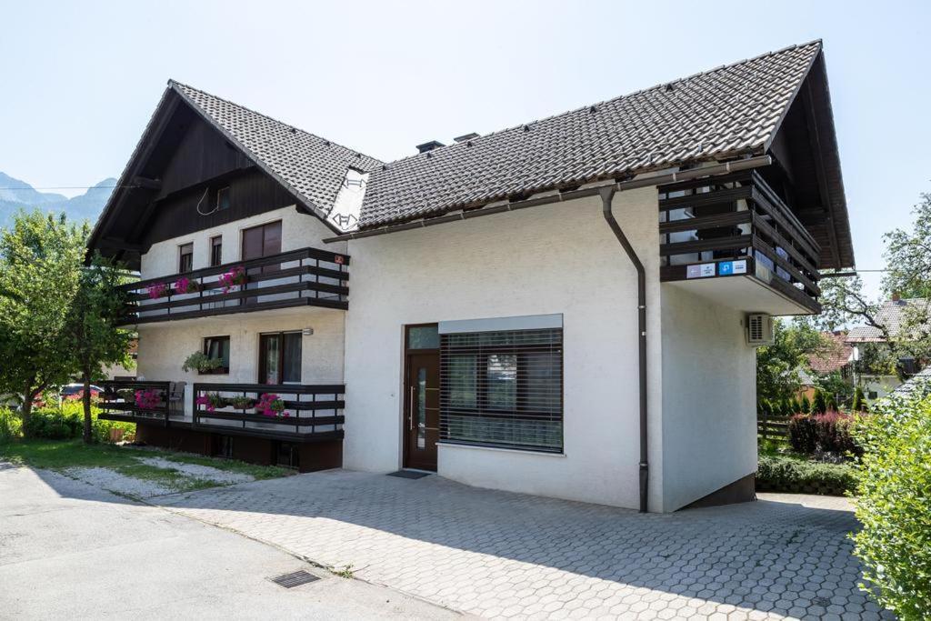 Apartment Kolman Bohinj Bagian luar foto